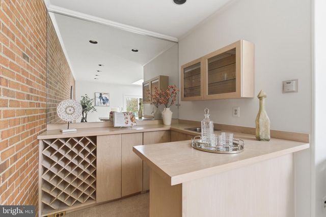 3301 GOLDSBORO CT, Falls Church, VA 22042