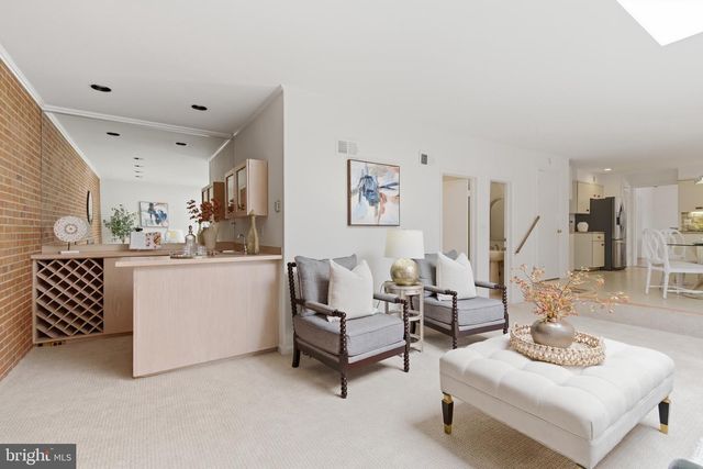 3301 GOLDSBORO CT, Falls Church, VA 22042