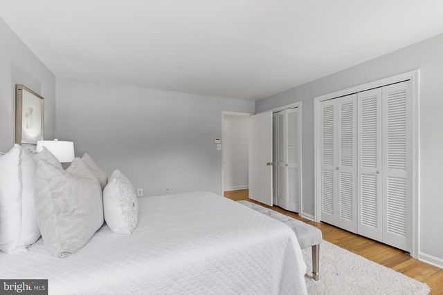 3301 GOLDSBORO CT, Falls Church, VA 22042