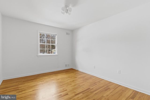 3301 GOLDSBORO CT, Falls Church, VA 22042