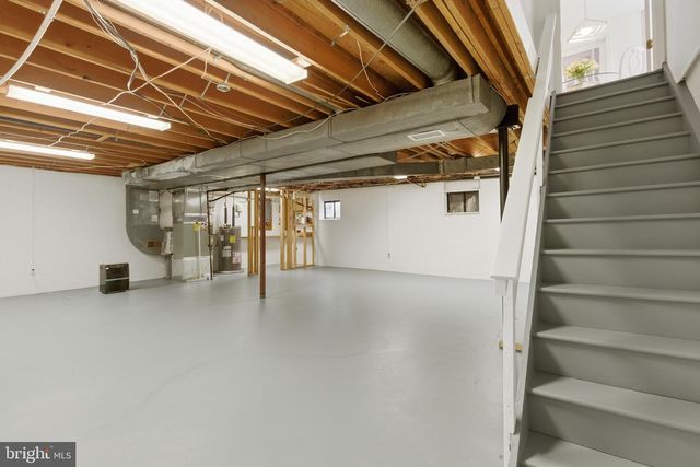 3301 GOLDSBORO CT, Falls Church, VA 22042