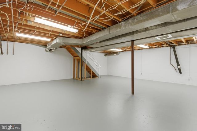 3301 GOLDSBORO CT, Falls Church, VA 22042