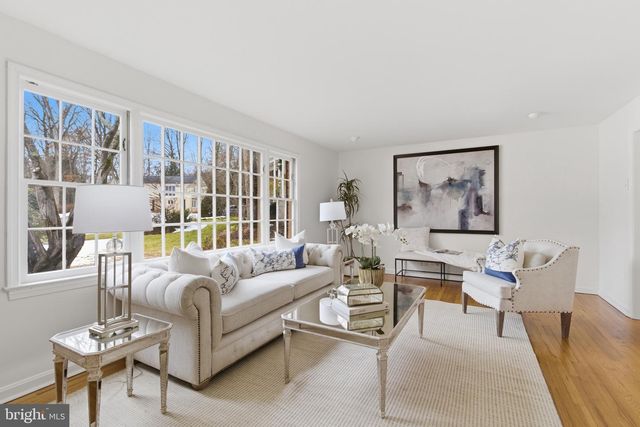 3301 GOLDSBORO CT, Falls Church, VA 22042