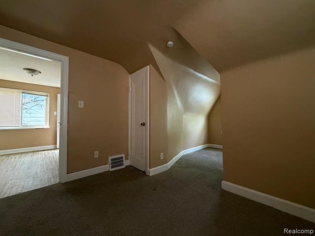 8080 Cloverlawn Street, Detroit, MI 48204