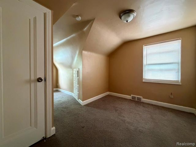 8080 Cloverlawn Street, Detroit, MI 48204
