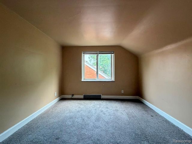 8080 Cloverlawn Street, Detroit, MI 48204
