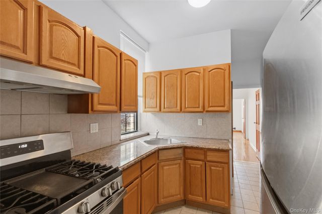 32-86 30th Street 4A, Astoria, NY 11106