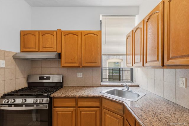 32-86 30th Street 4A, Astoria, NY 11106