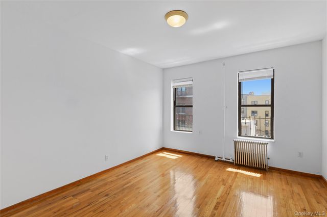 32-86 30th Street 4A, Astoria, NY 11106