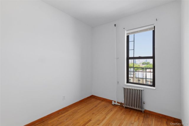 32-86 30th Street 4A, Astoria, NY 11106