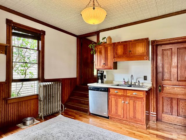 624 Lake Avenue, Hancock, MI 49930