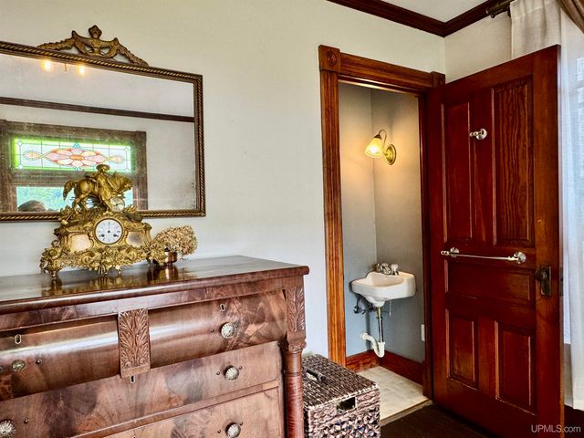 624 Lake Avenue, Hancock, MI 49930