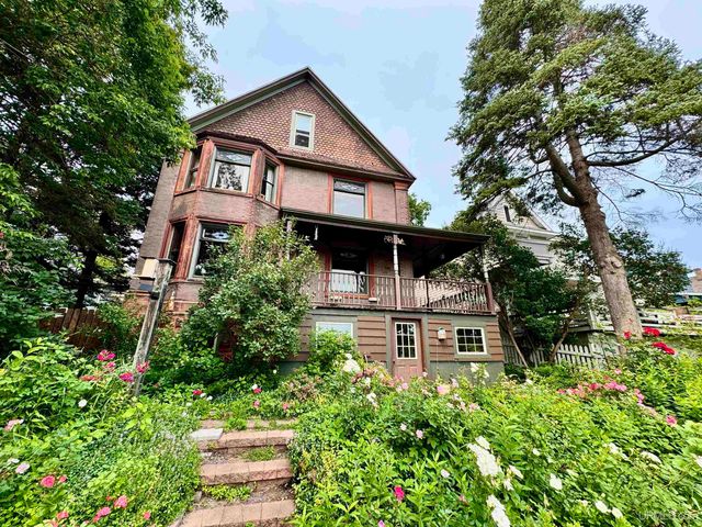 624 Lake Avenue, Hancock, MI 49930