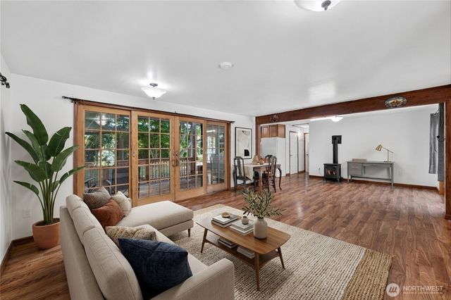 17662 Dunbar Road, Mount Vernon, WA 98273