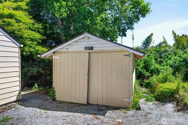 17662 Dunbar Road, Mount Vernon, WA 98273