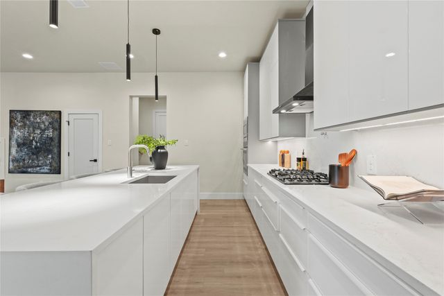 2825 Dorris Street, Dallas, TX 75215