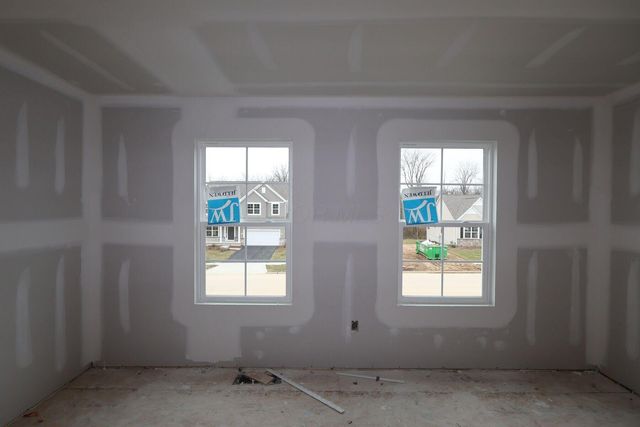 284 Olympic Loop, Commercial Point, OH 43116