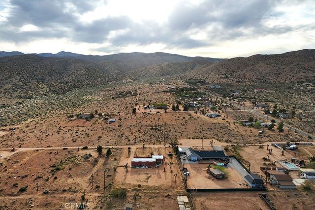 2995 Ox Yoke, Pioneertown, CA 92268