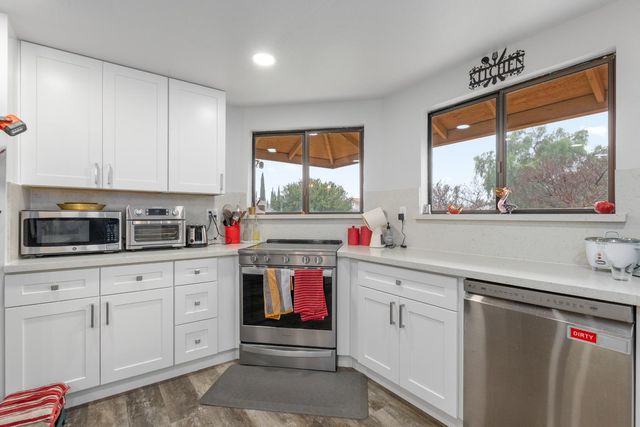 17188 Von Sosten Rd, Tracy, CA 95304