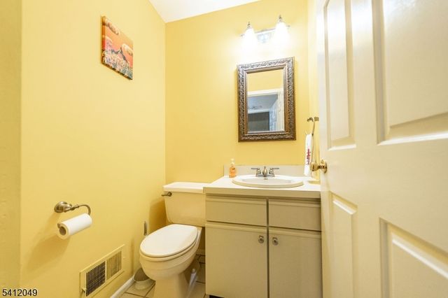 19 Washington Ave H, North Plainfield Boro, NJ 07060