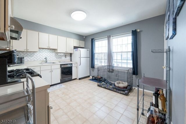 19 Washington Ave H, North Plainfield Boro, NJ 07060