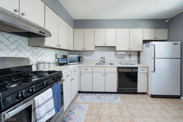 19 Washington Ave H, North Plainfield Boro, NJ 07060