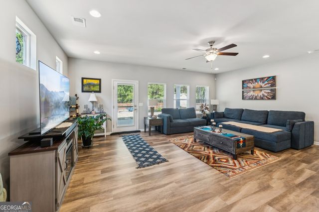 116 Thomaston Street, Newnan, GA 30263