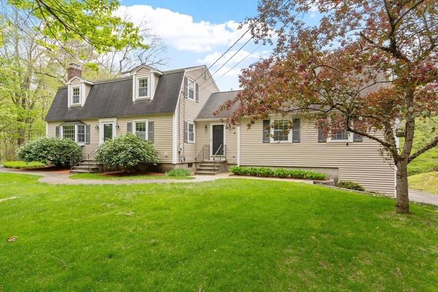 213 Mason Rd, Townsend, MA 01474