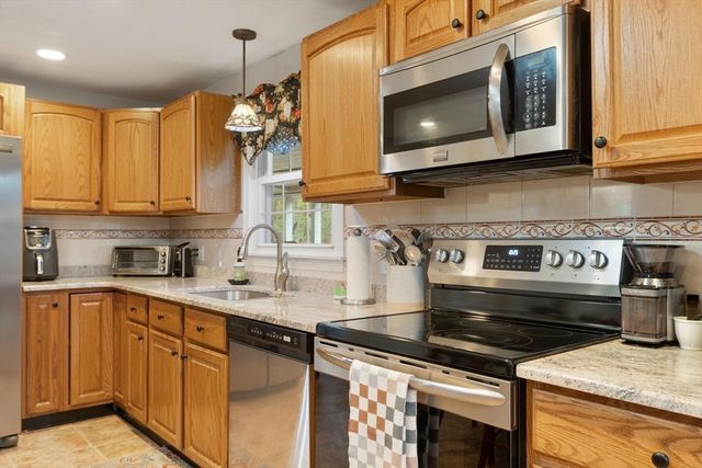 213 Mason Rd, Townsend, MA 01474