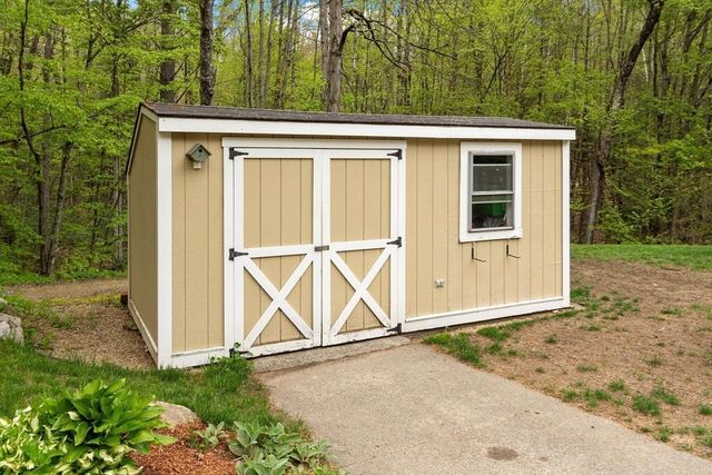 213 Mason Rd, Townsend, MA 01474