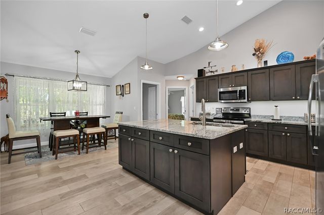 1962 W Mesa Verde Drive, Beverly Hills, FL 34465