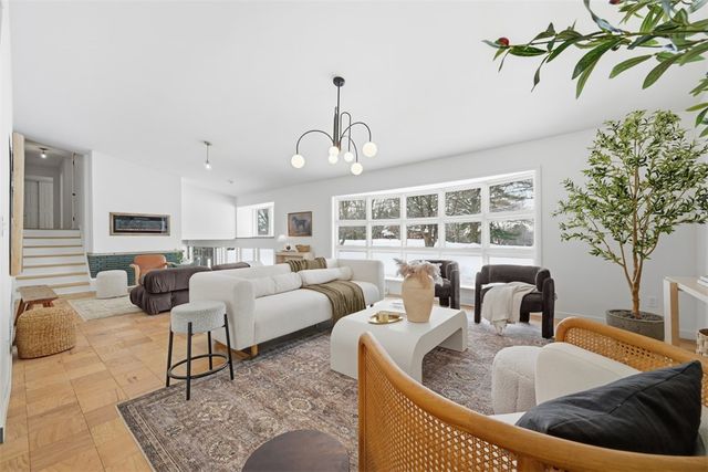 10500 Grubbs Road, Mccandless, PA 15090