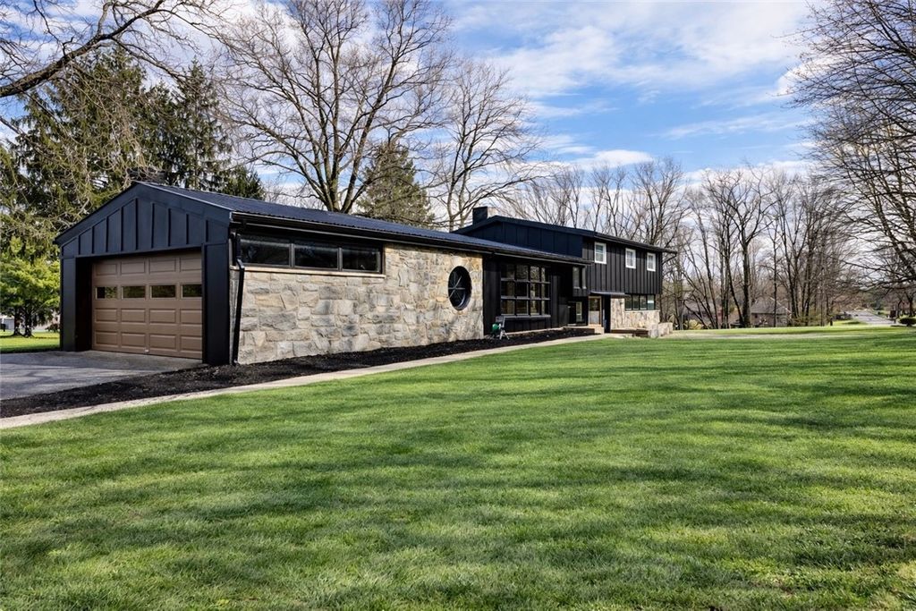 10500 Grubbs Road, Mccandless, PA 15090