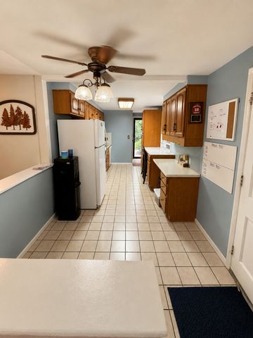 421 Hoover Drive, Carpentersville, IL 60110