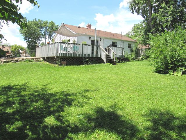 421 Hoover Drive, Carpentersville, IL 60110