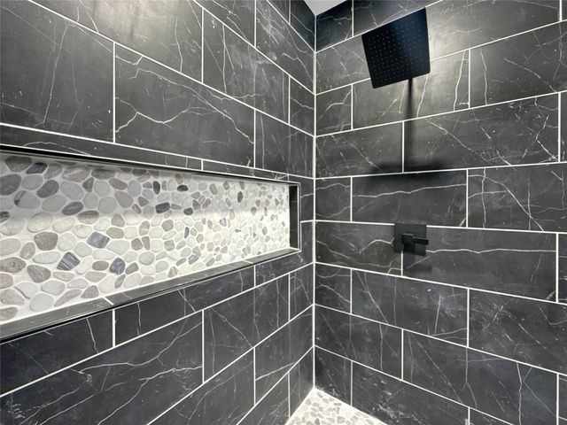 2130 Kathleen Avenue, Dallas, TX 75216