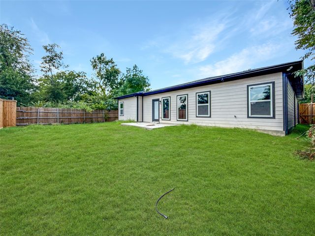 2130 Kathleen Avenue, Dallas, TX 75216