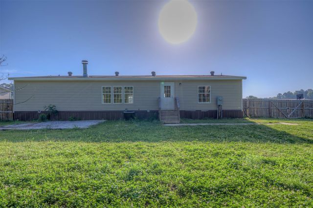 303 Canvas Back Drive, Princeton, LA 71067