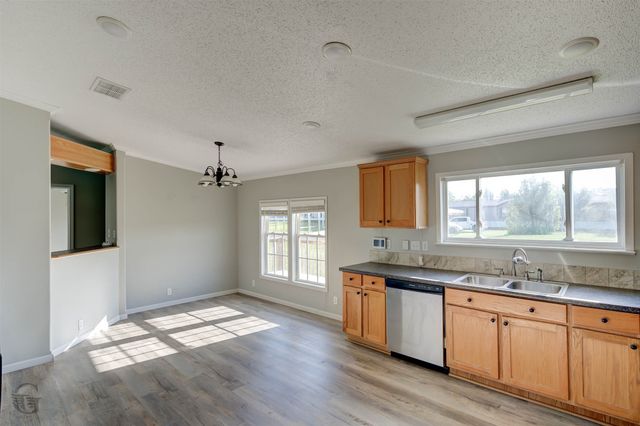 303 Canvas Back Drive, Princeton, LA 71067