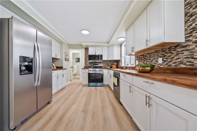 60 Jade Drive, Greece, NY 14626