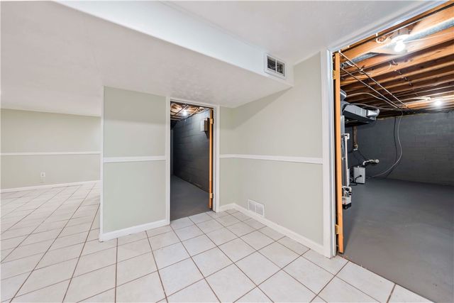 60 Jade Drive, Greece, NY 14626