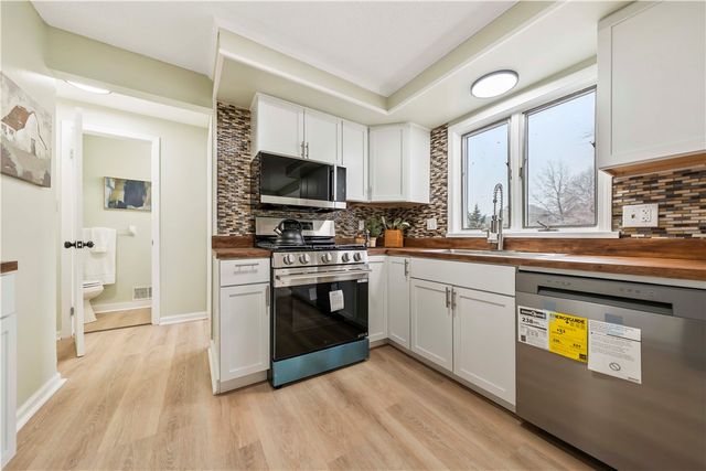 60 Jade Drive, Greece, NY 14626