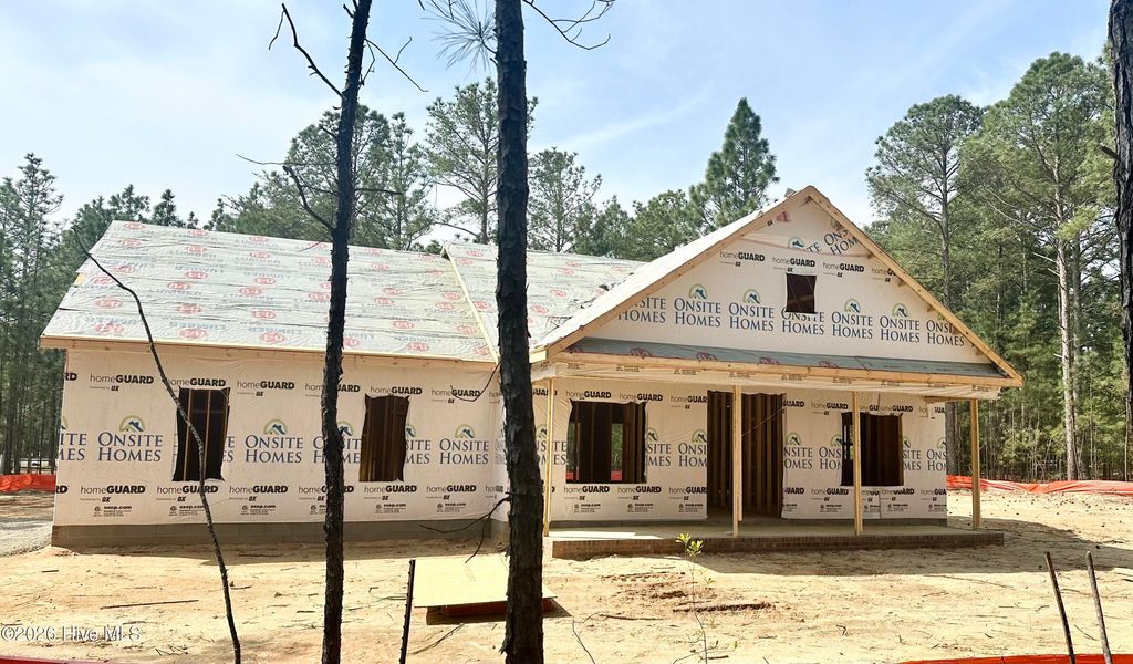 120 Edgewater Drive, West End, NC 27376