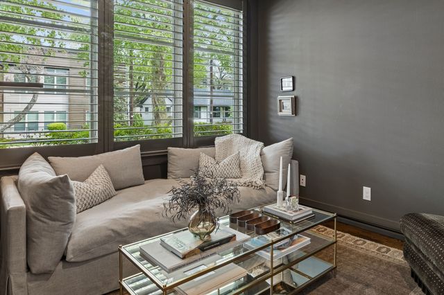 5432 Martel Avenue, Dallas, TX 75206