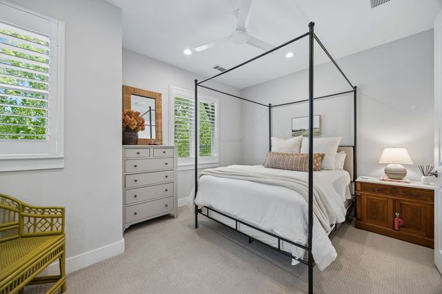 5432 Martel Avenue, Dallas, TX 75206