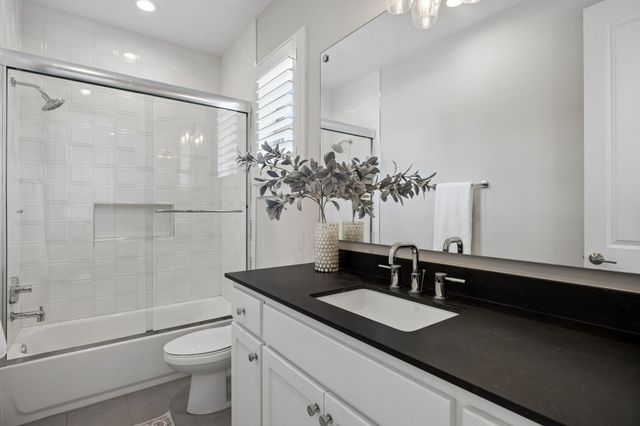 5432 Martel Avenue, Dallas, TX 75206