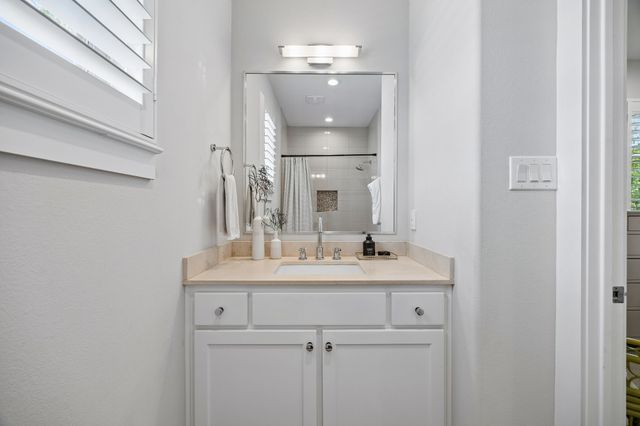 5432 Martel Avenue, Dallas, TX 75206