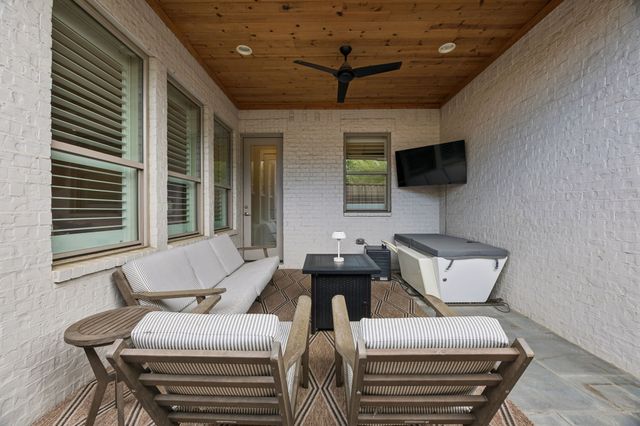 5432 Martel Avenue, Dallas, TX 75206