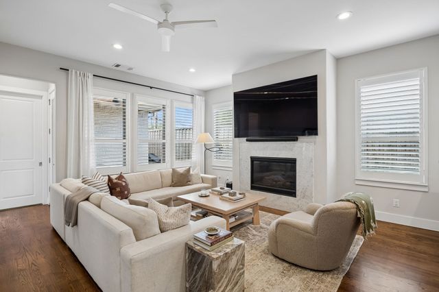 5432 Martel Avenue, Dallas, TX 75206