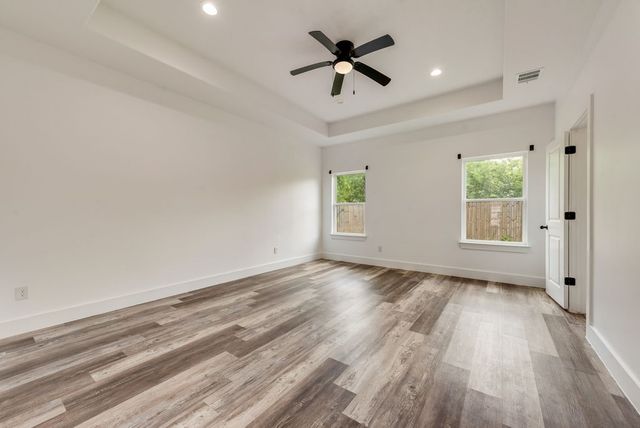 808 S Frances Street, Terrell, TX 75160